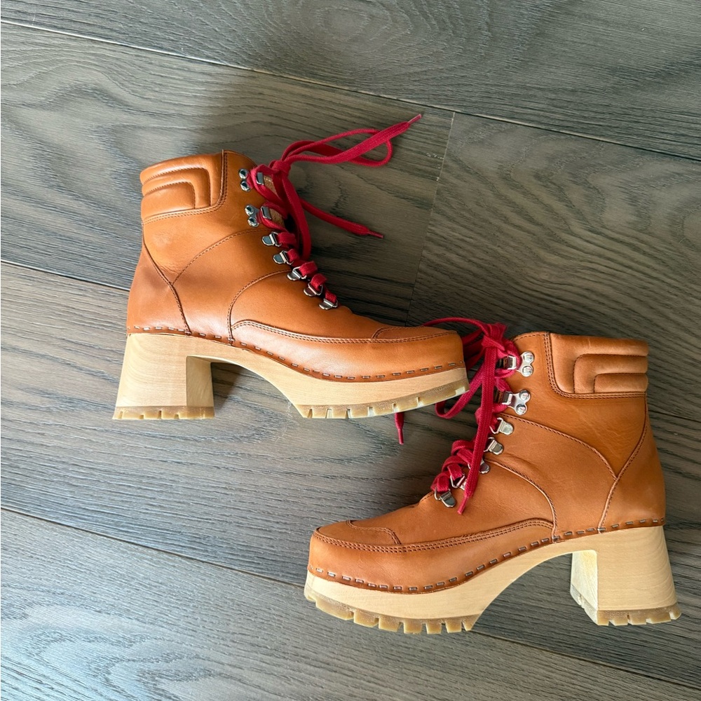Swedish Hasbeens Tan Leather Lace-Up Boots with Red Accents